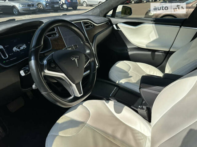 Белый Тесла Модель С, объемом двигателя 0 л и пробегом 154 тыс. км за 25500 $, фото 9 на Automoto.ua