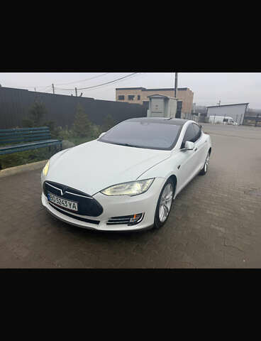 Білий Тесла Модель С, об'ємом двигуна 0 л та пробігом 106 тис. км за 12800 $, фото 12 на Automoto.ua