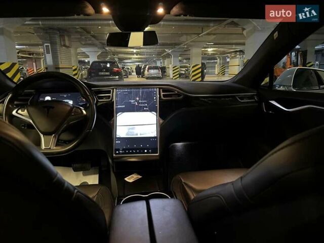 Белый Тесла Модель С, объемом двигателя 0 л и пробегом 178 тыс. км за 15900 $, фото 11 на Automoto.ua