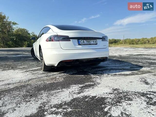 Белый Тесла Модель С, объемом двигателя 0 л и пробегом 170 тыс. км за 23800 $, фото 10 на Automoto.ua