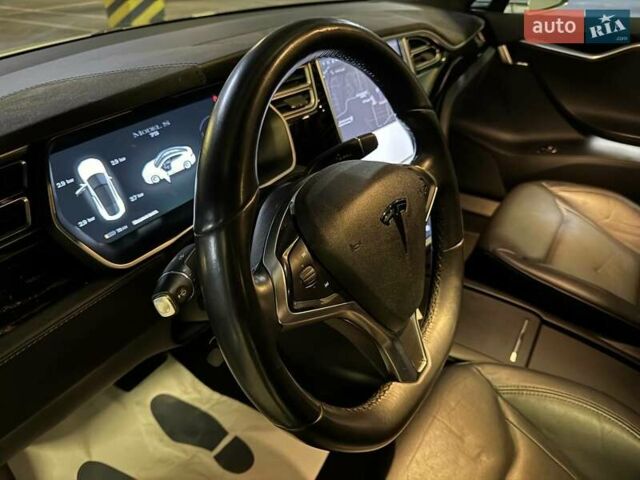 Белый Тесла Модель С, объемом двигателя 0 л и пробегом 178 тыс. км за 15900 $, фото 18 на Automoto.ua