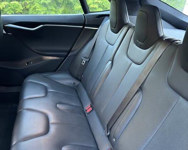 Белый Тесла Модель С, объемом двигателя 0 л и пробегом 98 тыс. км за 19300 $, фото 24 на Automoto.ua