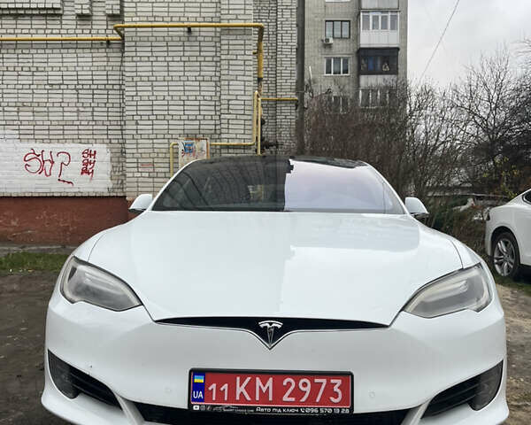 Білий Тесла Модель С, об'ємом двигуна 0 л та пробігом 156 тис. км за 14200 $, фото 2 на Automoto.ua