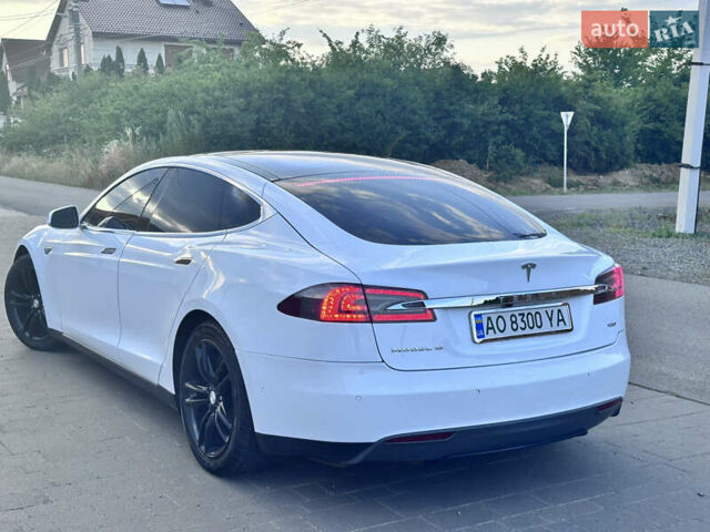 Білий Тесла Модель С, об'ємом двигуна 0 л та пробігом 207 тис. км за 14500 $, фото 5 на Automoto.ua