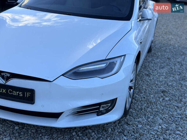 Тесла Модель С 2016 у Івано-Франківську на Automoto.ua Білий Тесла Модель С, об'ємом двигуна 0 л та пробігом 182 тис. км за 16500 $, фото 19 на Automoto.ua