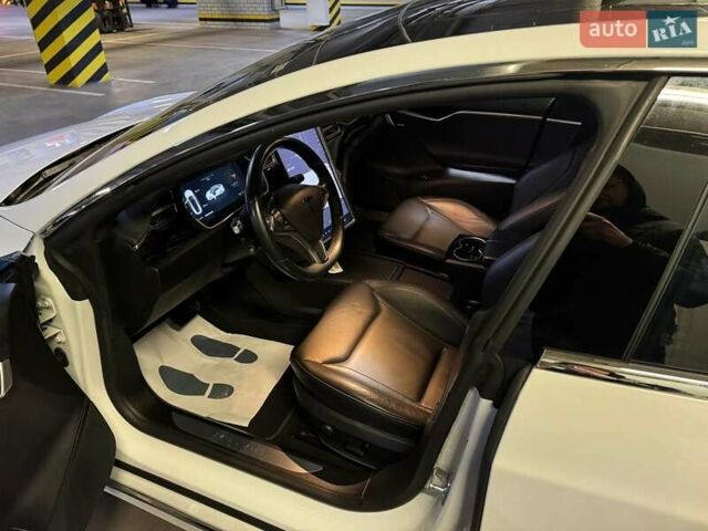 Белый Тесла Модель С, объемом двигателя 0 л и пробегом 178 тыс. км за 15900 $, фото 13 на Automoto.ua