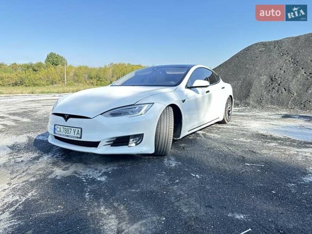 Белый Тесла Модель С, объемом двигателя 0 л и пробегом 170 тыс. км за 23800 $, фото 15 на Automoto.ua
