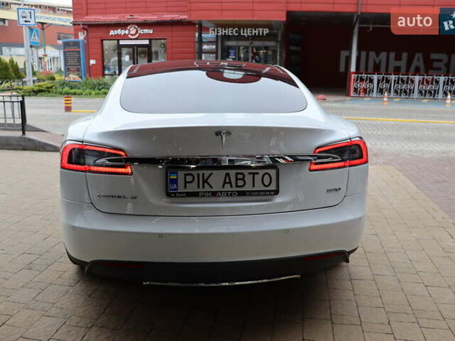 Тесла Модель С 2016 у Львові на Automoto.ua Білий Тесла Модель С, об'ємом двигуна 0 л та пробігом 86 тис. км за 20900 $, фото 6 на Automoto.ua