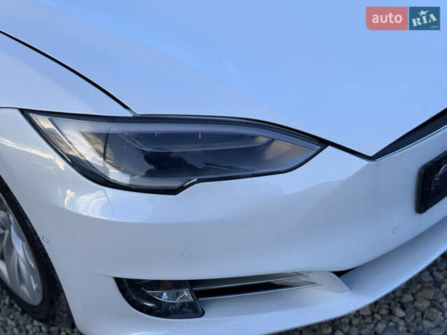 Тесла Модель С 2016 у Івано-Франківську на Automoto.ua Білий Тесла Модель С, об'ємом двигуна 0 л та пробігом 182 тис. км за 16500 $, фото 18 на Automoto.ua