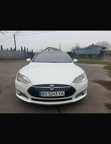 Білий Тесла Модель С, об'ємом двигуна 0 л та пробігом 106 тис. км за 12800 $, фото 19 на Automoto.ua