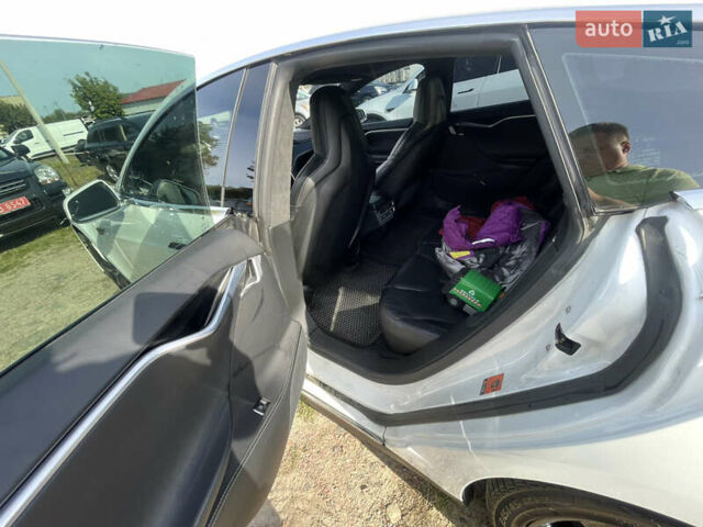 Белый Тесла Модель С, объемом двигателя 0 л и пробегом 189 тыс. км за 16500 $, фото 14 на Automoto.ua