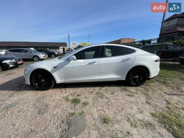 Белый Тесла Модель С, объемом двигателя 0 л и пробегом 189 тыс. км за 16500 $, фото 3 на Automoto.ua