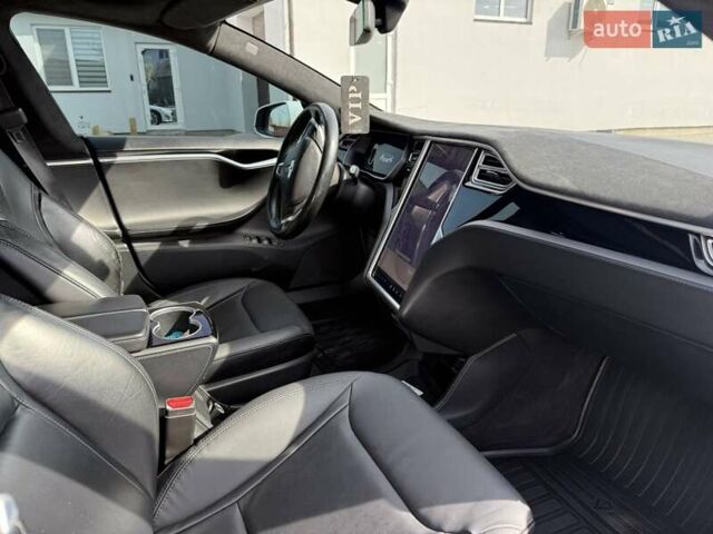 Белый Тесла Модель С, объемом двигателя 0 л и пробегом 123 тыс. км за 18300 $, фото 5 на Automoto.ua