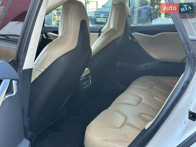 Білий Тесла Модель С, об'ємом двигуна 0 л та пробігом 176 тис. км за 14500 $, фото 13 на Automoto.ua