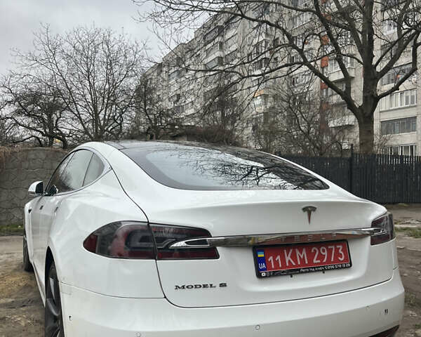 Білий Тесла Модель С, об'ємом двигуна 0 л та пробігом 156 тис. км за 14200 $, фото 6 на Automoto.ua