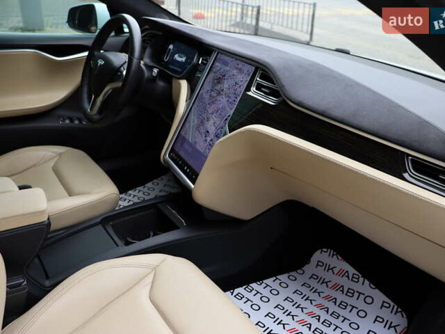 Тесла Модель С 2016 у Львові на Automoto.ua Білий Тесла Модель С, об'ємом двигуна 0 л та пробігом 86 тис. км за 20900 $, фото 40 на Automoto.ua