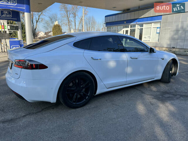 Белый Тесла Модель С, объемом двигателя 0 л и пробегом 171 тыс. км за 16600 $, фото 8 на Automoto.ua