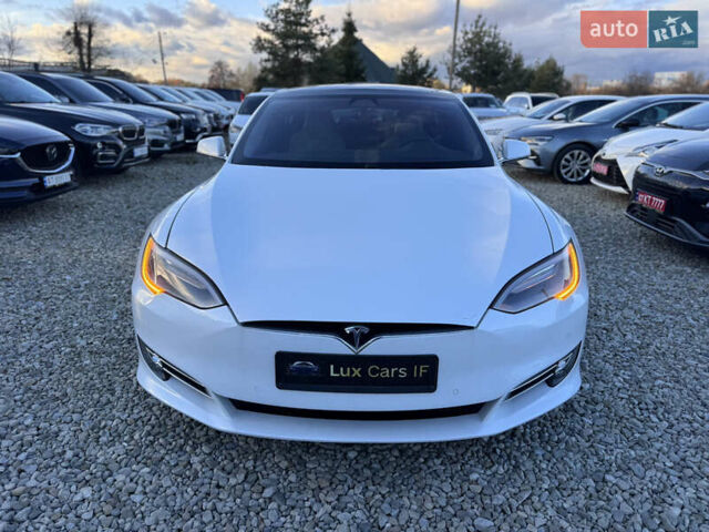 Тесла Модель С 2016 у Івано-Франківську на Automoto.ua Білий Тесла Модель С, об'ємом двигуна 0 л та пробігом 182 тис. км за 16500 $, фото 1 на Automoto.ua