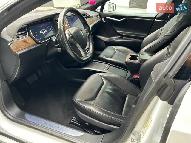 Білий Тесла Модель С, об'ємом двигуна 0 л та пробігом 70 тис. км за 23500 $, фото 8 на Automoto.ua