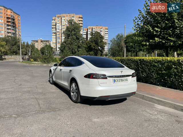 Білий Тесла Модель С, об'ємом двигуна 0 л та пробігом 146 тис. км за 14900 $, фото 1 на Automoto.ua