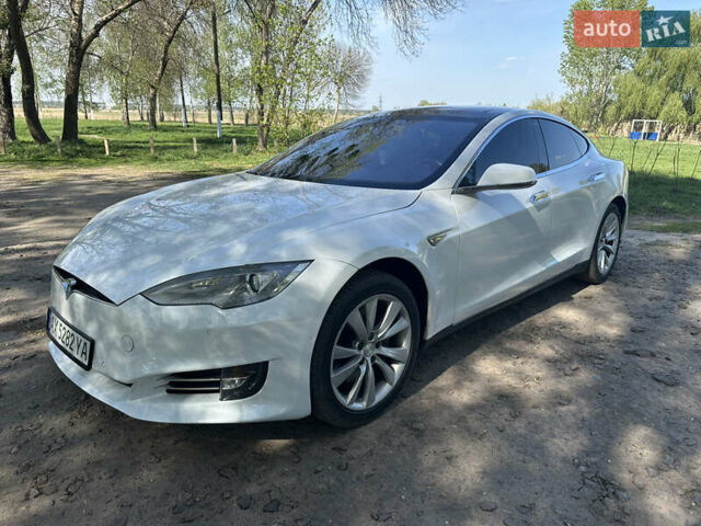 Белый Тесла Модель С, объемом двигателя 0 л и пробегом 148 тыс. км за 17900 $, фото 2 на Automoto.ua