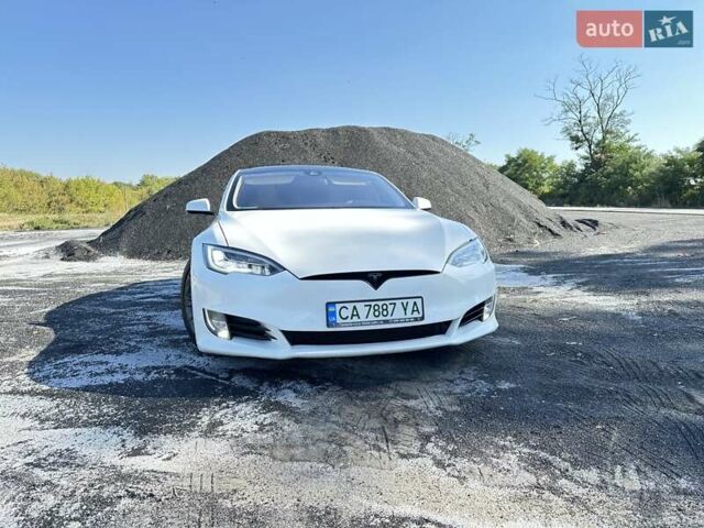 Белый Тесла Модель С, объемом двигателя 0 л и пробегом 170 тыс. км за 23800 $, фото 13 на Automoto.ua