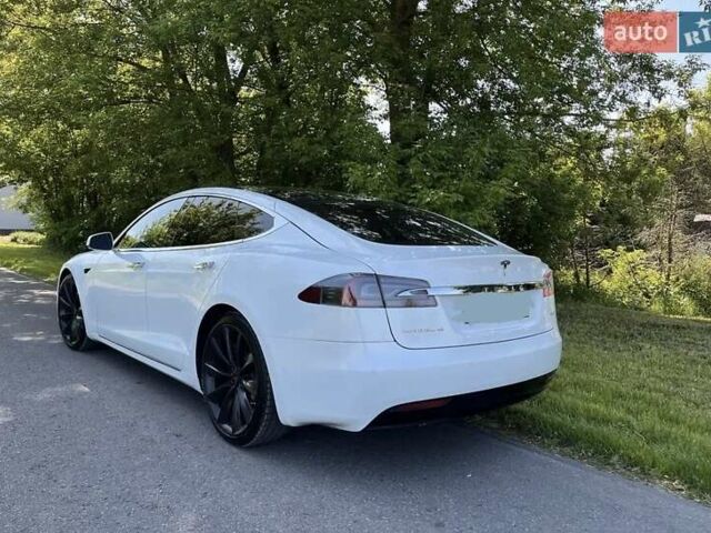 Белый Тесла Модель С, объемом двигателя 0 л и пробегом 70 тыс. км за 27500 $, фото 4 на Automoto.ua