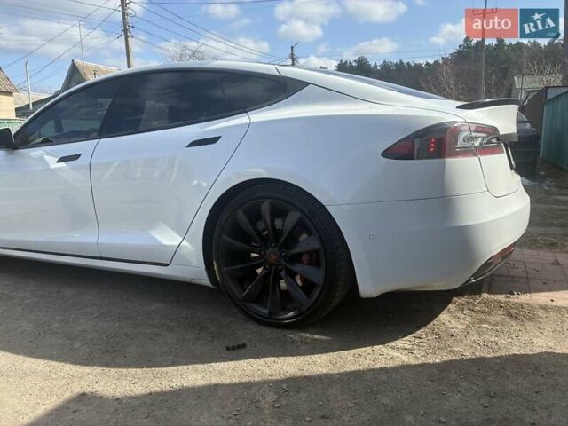 Белый Тесла Модель С, объемом двигателя 0 л и пробегом 260 тыс. км за 17000 $, фото 2 на Automoto.ua