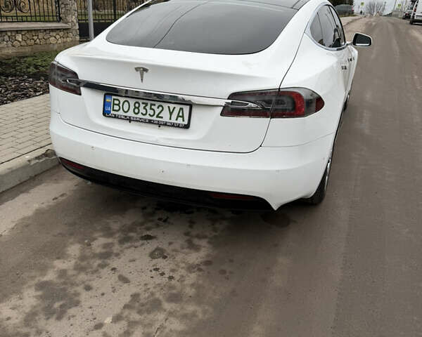 Білий Тесла Модель С, об'ємом двигуна 0 л та пробігом 137 тис. км за 14900 $, фото 6 на Automoto.ua