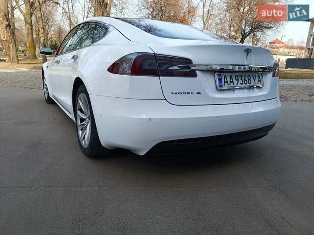 Белый Тесла Модель С, объемом двигателя 0 л и пробегом 105 тыс. км за 15900 $, фото 5 на Automoto.ua