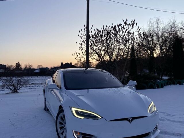 Белый Тесла Модель С, объемом двигателя 0 л и пробегом 159 тыс. км за 15500 $, фото 41 на Automoto.ua