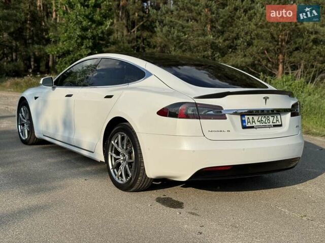 Белый Тесла Модель С, объемом двигателя 0 л и пробегом 130 тыс. км за 15900 $, фото 11 на Automoto.ua