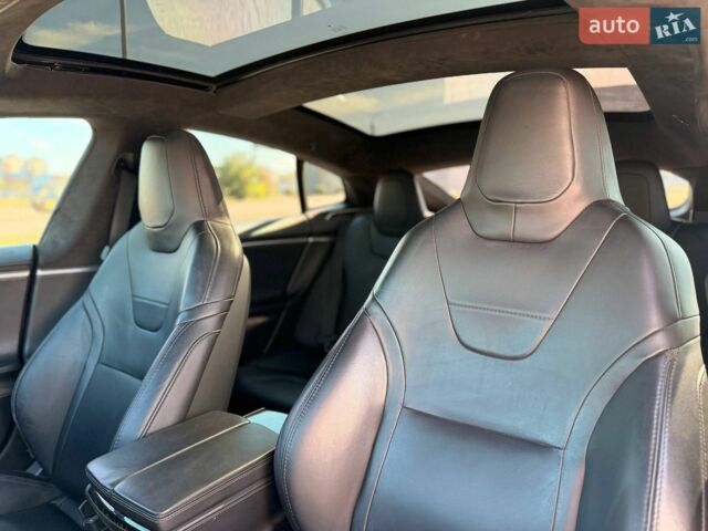 Білий Тесла Модель С, об'ємом двигуна 0 л та пробігом 140 тис. км за 17500 $, фото 42 на Automoto.ua