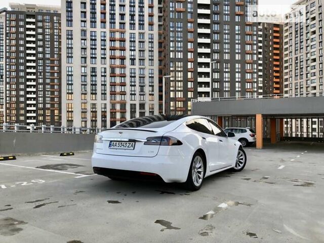 Білий Тесла Модель С, об'ємом двигуна 0 л та пробігом 111 тис. км за 25800 $, фото 3 на Automoto.ua