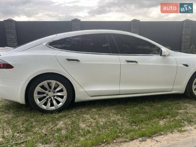Білий Тесла Модель С, об'ємом двигуна 0 л та пробігом 240 тис. км за 13999 $, фото 12 на Automoto.ua