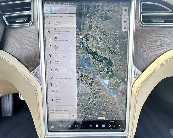 Белый Тесла Модель С, объемом двигателя 0 л и пробегом 170 тыс. км за 23800 $, фото 46 на Automoto.ua