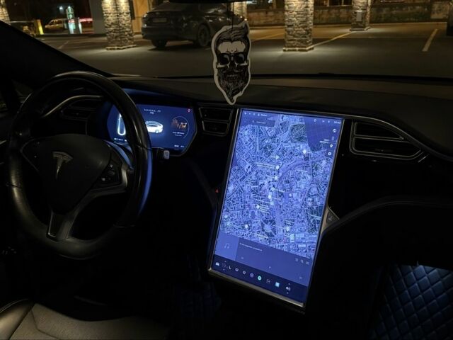 Белый Тесла Модель С, объемом двигателя 0 л и пробегом 218 тыс. км за 17000 $, фото 17 на Automoto.ua