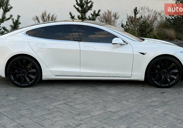 Белый Тесла Модель С, объемом двигателя 0 л и пробегом 192 тыс. км за 17600 $, фото 23 на Automoto.ua