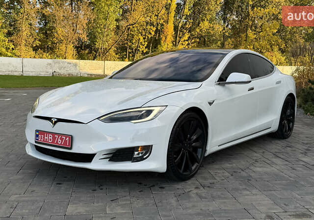 Білий Тесла Модель С, об'ємом двигуна 0 л та пробігом 192 тис. км за 17200 $, фото 3 на Automoto.ua