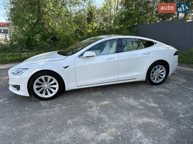 Белый Тесла Модель С, объемом двигателя 0 л и пробегом 99 тыс. км за 24500 $, фото 7 на Automoto.ua