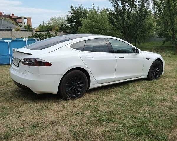 Белый Тесла Модель С, объемом двигателя 0 л и пробегом 250 тыс. км за 15500 $, фото 22 на Automoto.ua