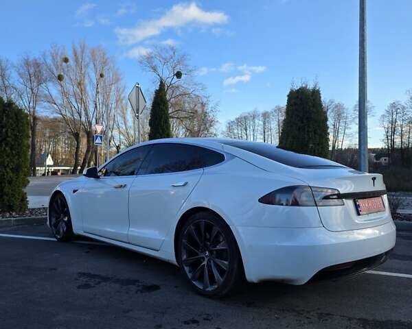 Білий Тесла Модель С, об'ємом двигуна 0 л та пробігом 445 тис. км за 14500 $, фото 3 на Automoto.ua
