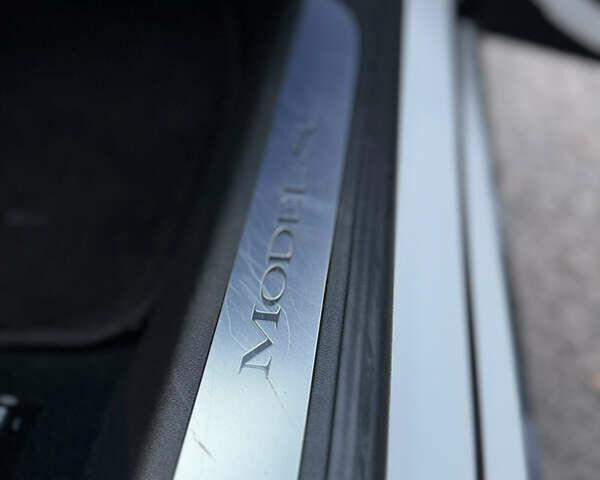 Тесла Модель С 2017 в Киеве на Automoto.ua Белый Тесла Модель С, объемом двигателя 0 л и пробегом 75 тыс. км за 15700 $, фото 26 на Automoto.ua