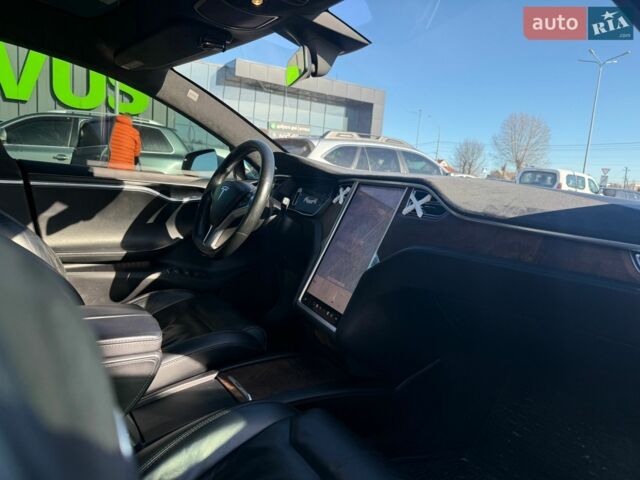 Белый Тесла Модель С, объемом двигателя 0 л и пробегом 108 тыс. км за 22999 $, фото 1 на Automoto.ua