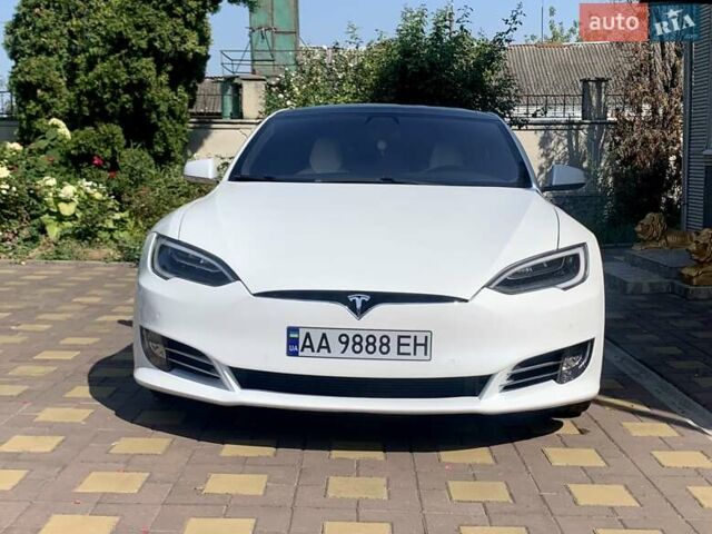 Белый Тесла Модель С, объемом двигателя 0 л и пробегом 84 тыс. км за 31500 $, фото 15 на Automoto.ua