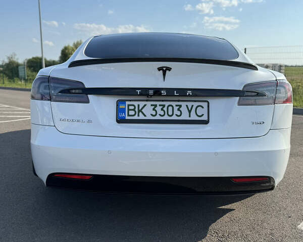 Белый Тесла Модель С, объемом двигателя 0 л и пробегом 130 тыс. км за 22800 $, фото 12 на Automoto.ua