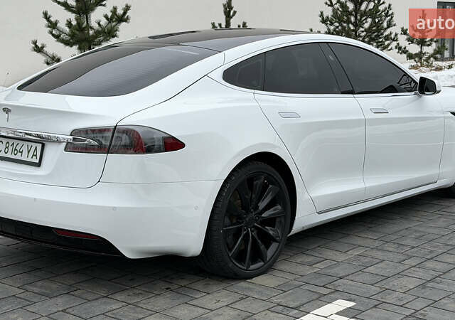 Белый Тесла Модель С, объемом двигателя 0 л и пробегом 195 тыс. км за 17200 $, фото 6 на Automoto.ua