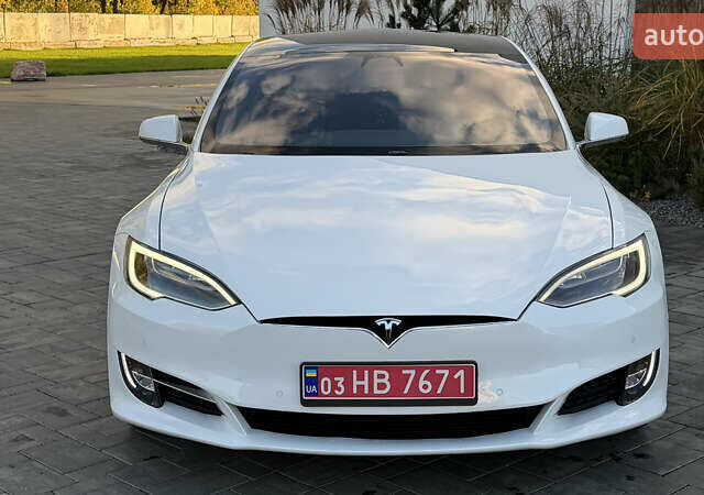 Белый Тесла Модель С, объемом двигателя 0 л и пробегом 192 тыс. км за 17600 $, фото 19 на Automoto.ua