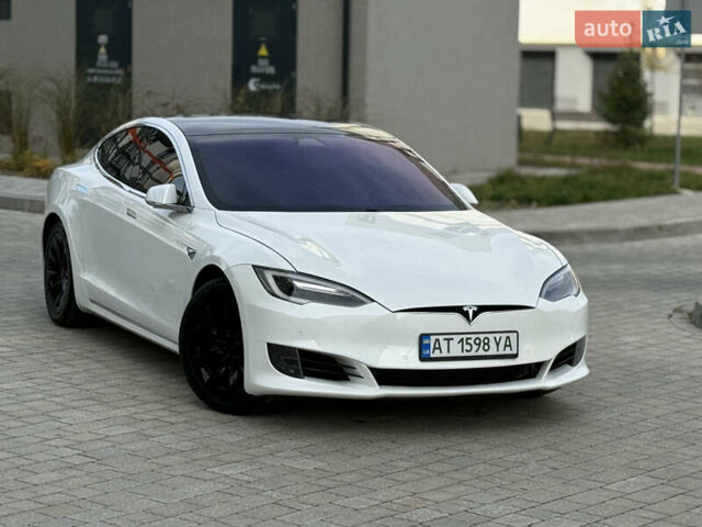 Белый Тесла Модель С, объемом двигателя 0 л и пробегом 102 тыс. км за 17990 $, фото 14 на Automoto.ua