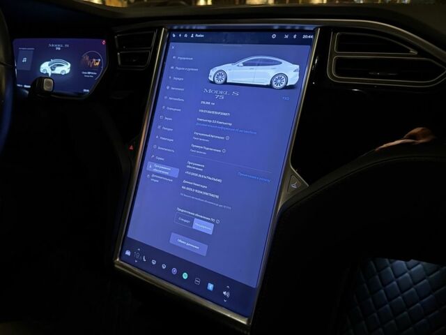 Белый Тесла Модель С, объемом двигателя 0 л и пробегом 218 тыс. км за 17000 $, фото 22 на Automoto.ua